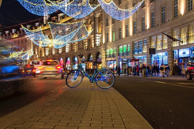 Enjoy cycling around the quiet streets of London on Christmas Day Cycling along London's empty streets during Christmas