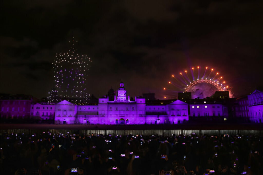 Spectacular fireworks and drone show at London's New Year’s Eve celebrations Stunning fireworks and drone show lighting up the sky over London during New Year's Eve celebrations