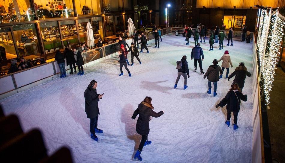Enjoy ice skating at JW3’s rink on Christmas Day in London Ice skating at JW3 Ice Rink in West Hampstead, London, perfect for Christmas Day fun